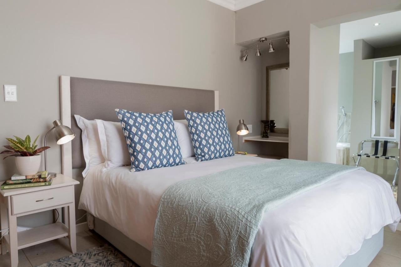 Rueby'S Guesthouse Дълстроом Екстериор снимка
